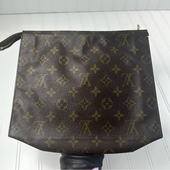 Louis Vuitton Monogram Toiletry Pouch Cosmetic Bag Clutch 26 - Picture 3 of 15